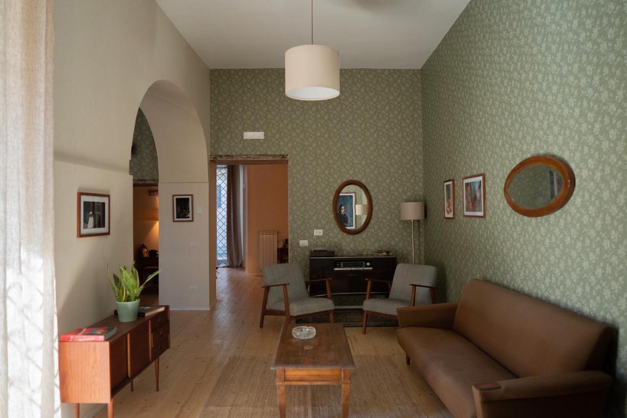 Casa Vayu - Rooms & Garden Naples Exterior photo